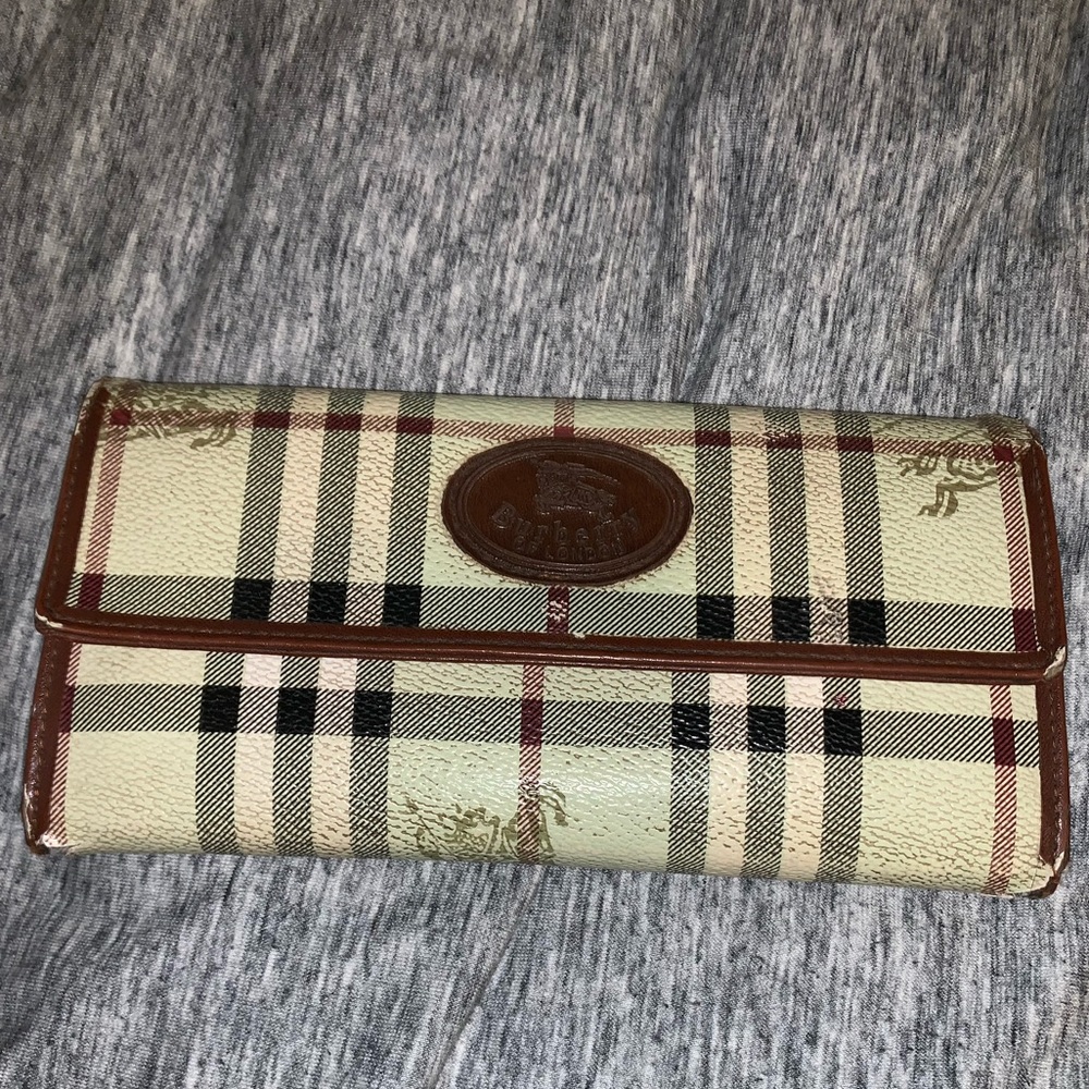 Burberry wallet